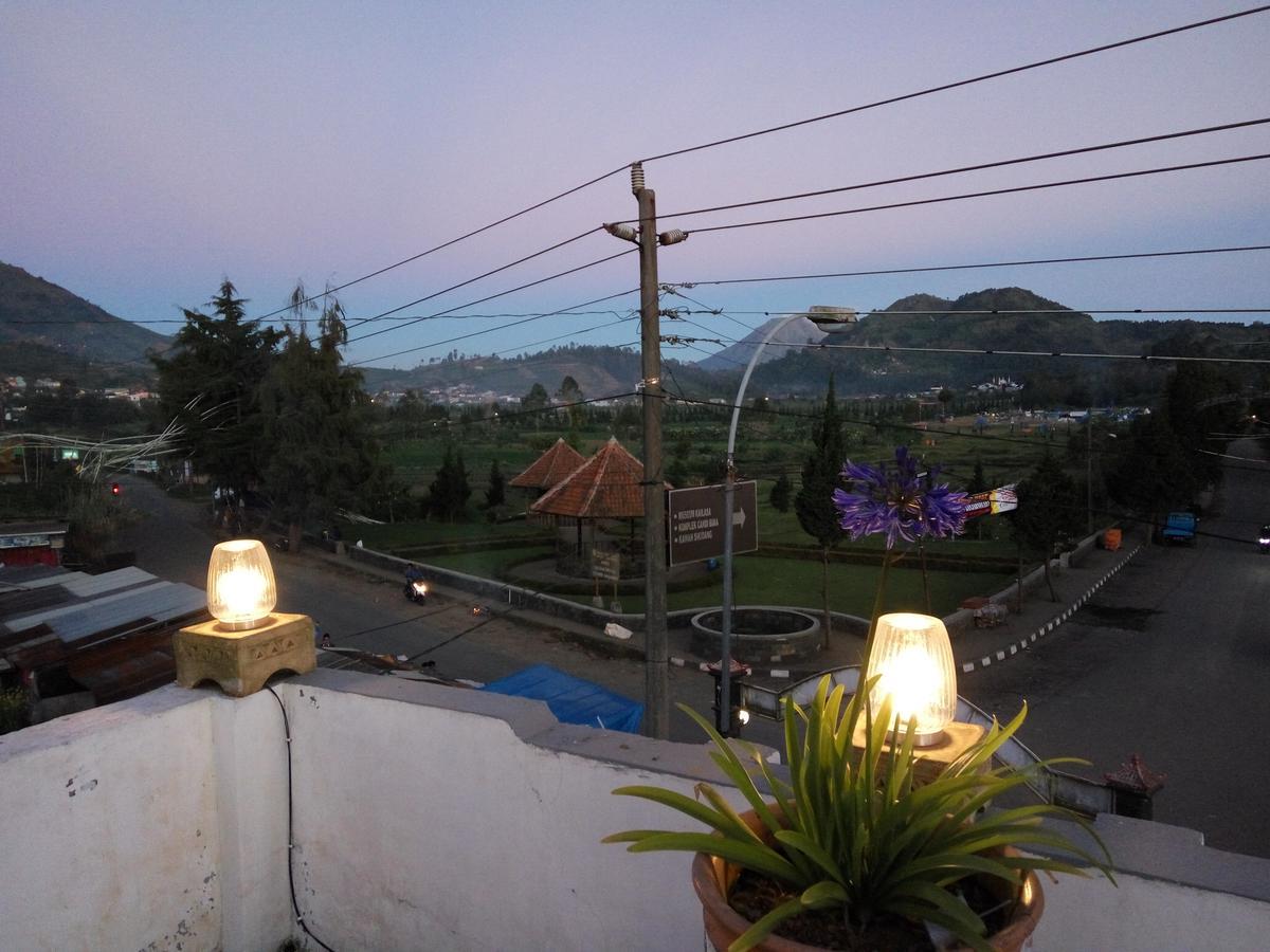 Tani Jiwo Hostel Diyeng Esterno foto