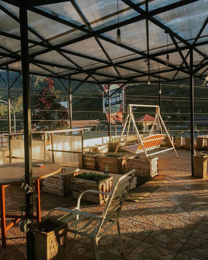 Tani Jiwo Hostel Diyeng Esterno foto