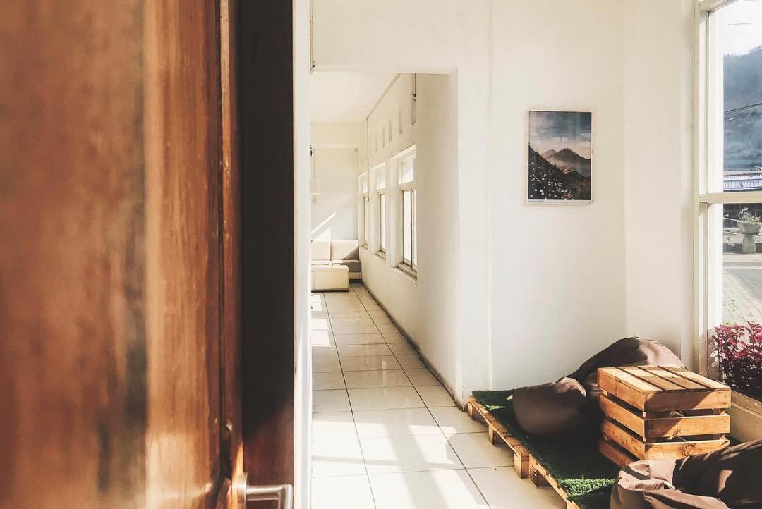Tani Jiwo Hostel Diyeng Esterno foto