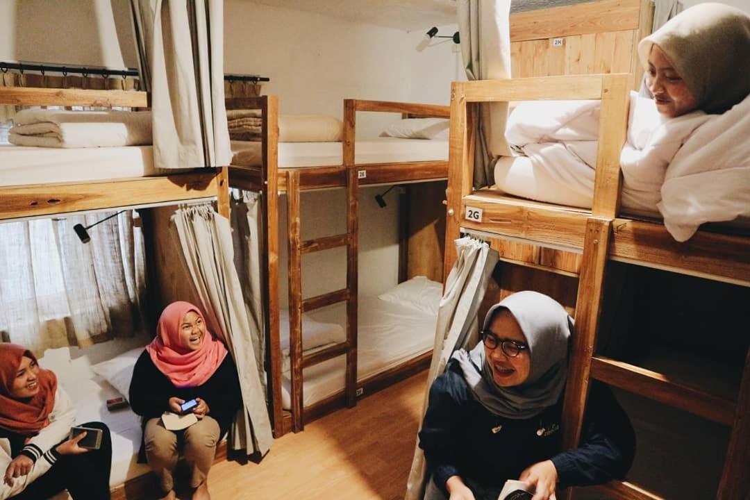 Tani Jiwo Hostel Diyeng Esterno foto