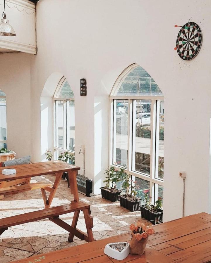Tani Jiwo Hostel Diyeng Esterno foto