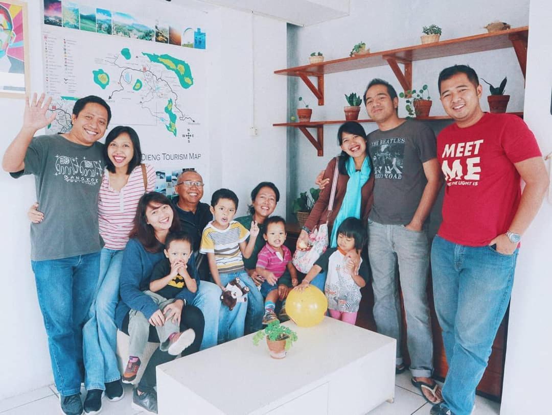 Tani Jiwo Hostel Diyeng Esterno foto