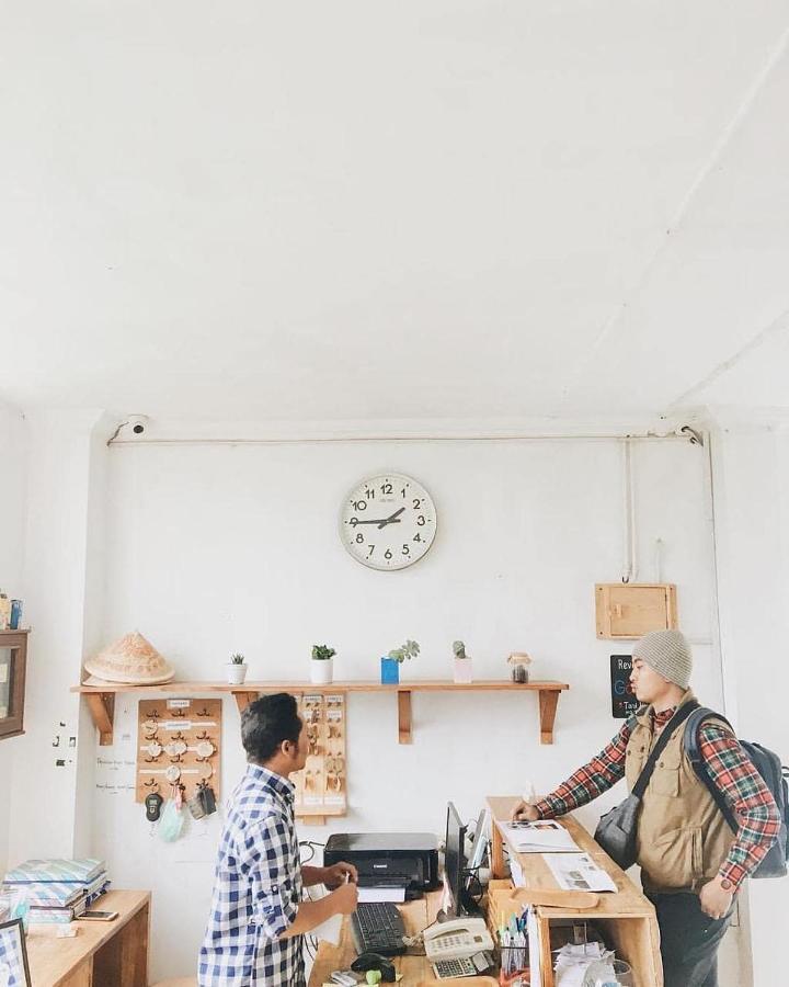 Tani Jiwo Hostel Diyeng Esterno foto